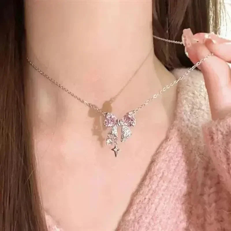 Collier Nœud Papillon Cristal Rose Y2K