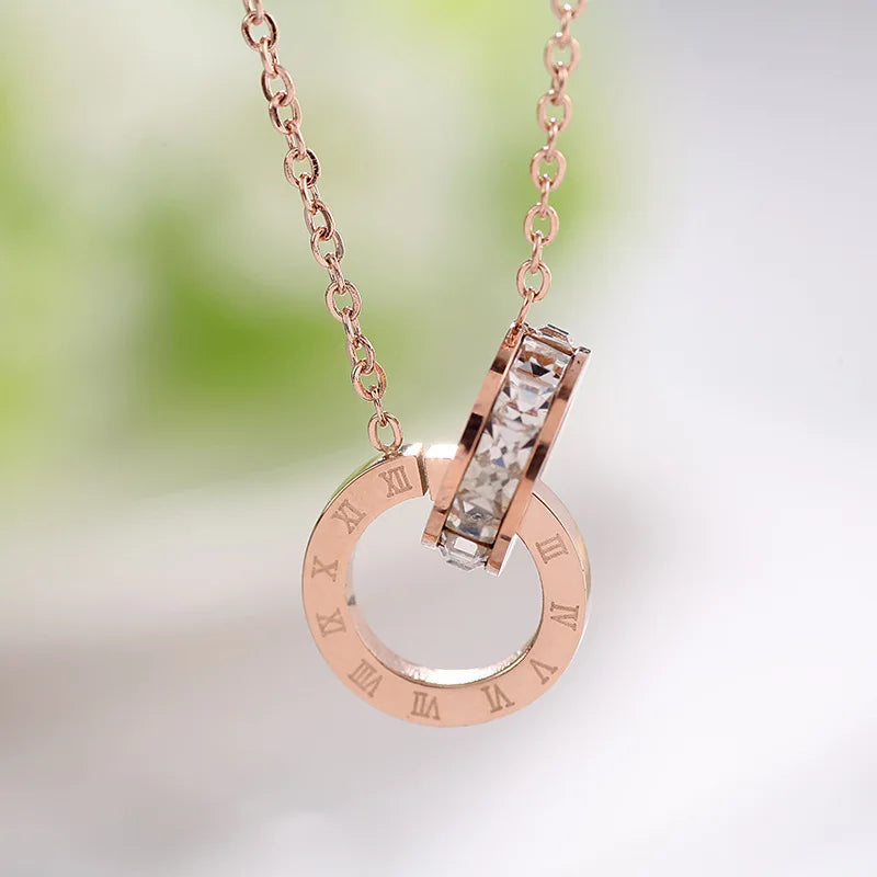 Collier Double Anneau Chiffres Romains Zircon